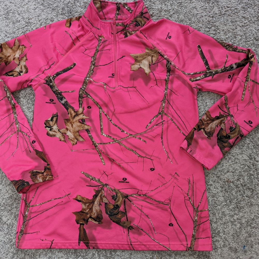Mossy Oak Vintage style pink camo 1/4 zip up pull over